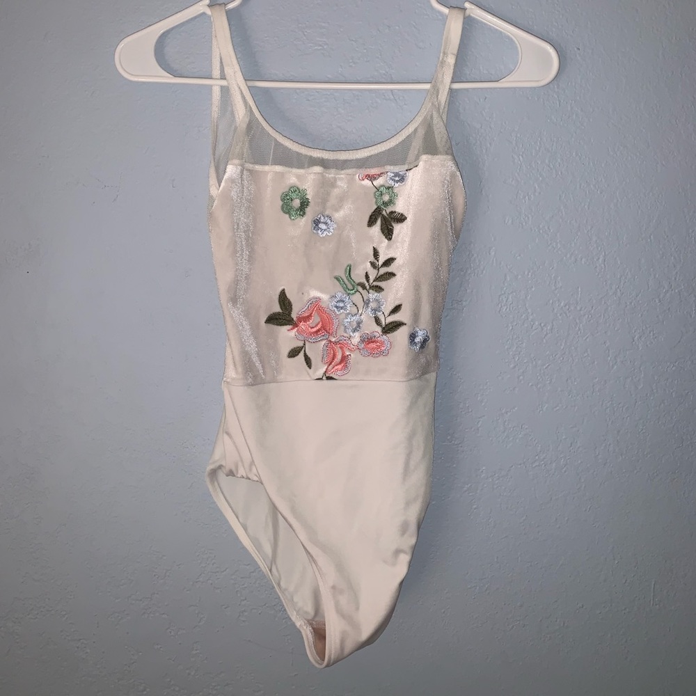 Gorgeous white velvet Leo from classindancewear!